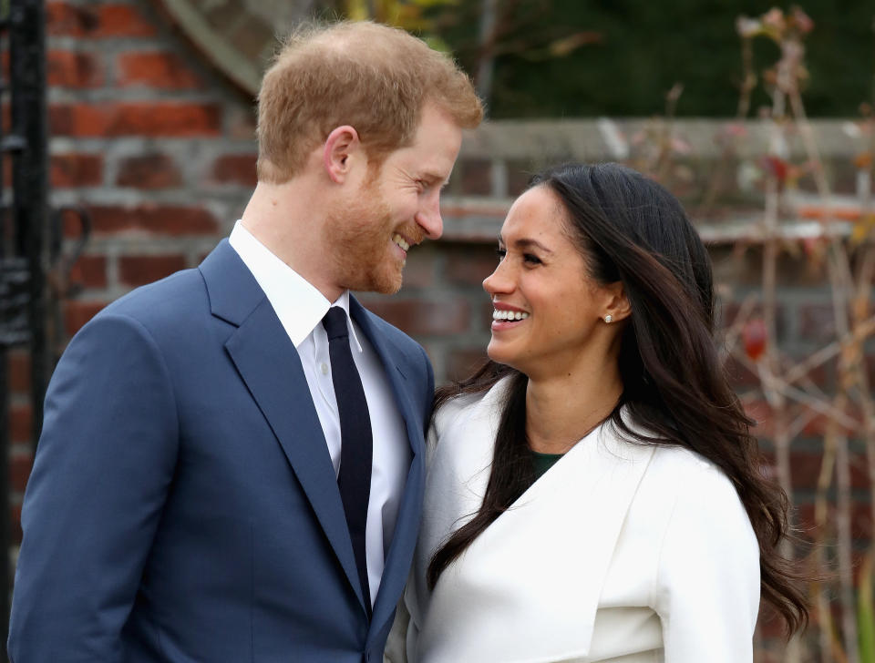 <p>Während des Shootings verriet Harry, dass er sich schon beim ersten Treffen in Meghan Markle verliebt hat. (Bild-Copyright: Getty Images) </p>