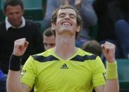 Andy Murray of Britain celebrates after winning his men's singles match against Fernando Verdasco of Spain at the French Open tennis tournament at the Roland Garros stadium in Paris June 2, 2014. REUTERS/Gonzalo Fuentes