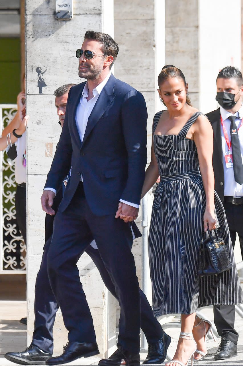 今年9月10日，Jennifer Lopez 和 Ben Affleck 一同抵達第78屆威尼斯影展。