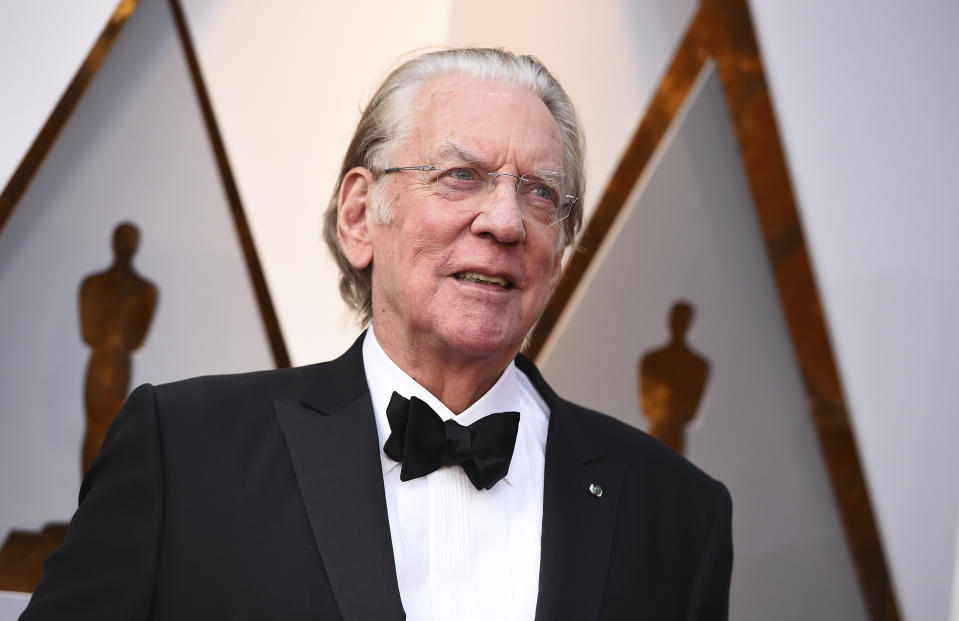 ARCHIVO - Donald Sutherland en los Oscar en Los Angeles el 4 de marzo de 2018. Sutherland, el imponente actor canadiense de "M.A.S.H." y "The Hunger Games", murió a los 88 años. (Foto Jordan Strauss/Invision/AP, archivo)