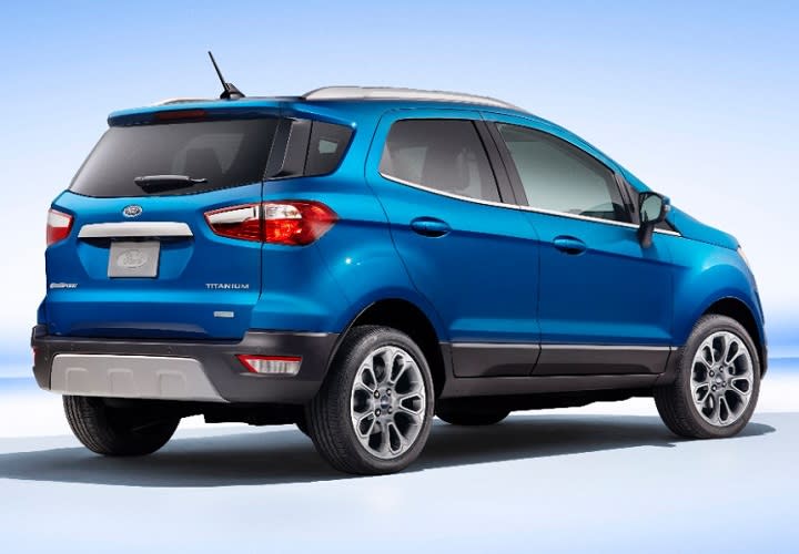 2018 Ford EcoSport rear quarter right photo