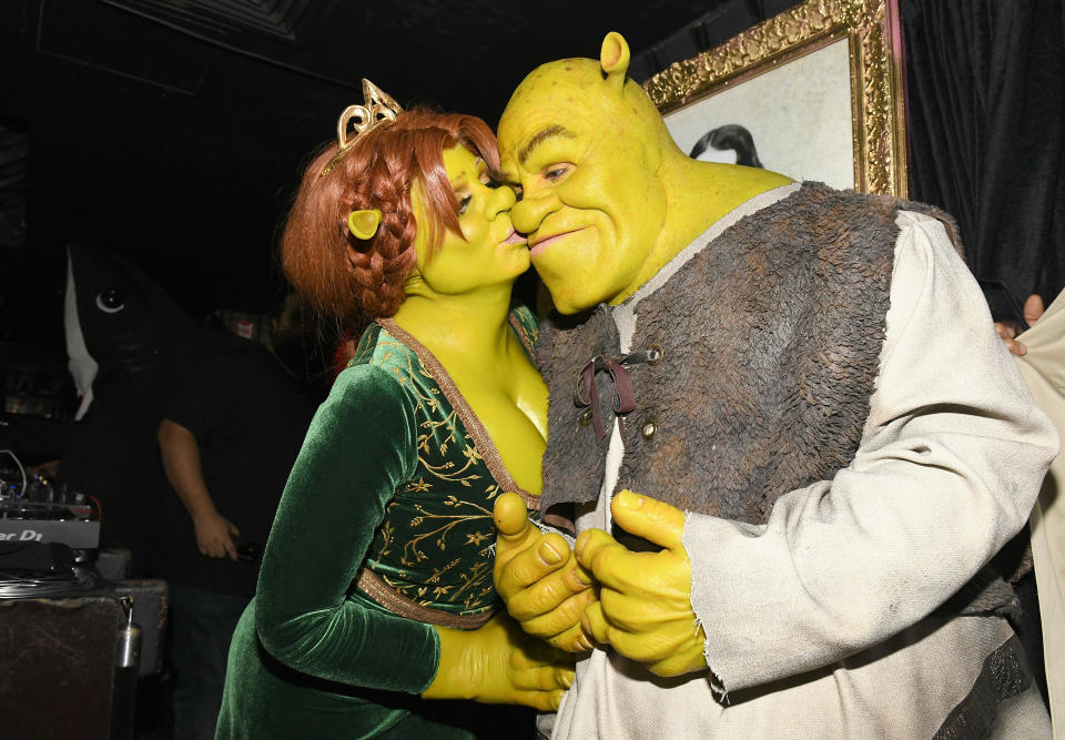 Heidi Klum und Tom Kaulitz verkleideten sich an Halloween als Fiona und Shrek. (Bild: Getty Images)
