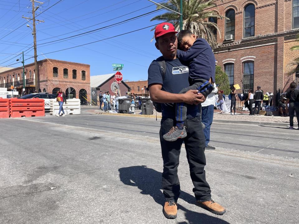 Gregorio Xiloj Cutz with his young son in El Paso, Texas. / Credit: Camilo Montoya-Galvez/CBS News