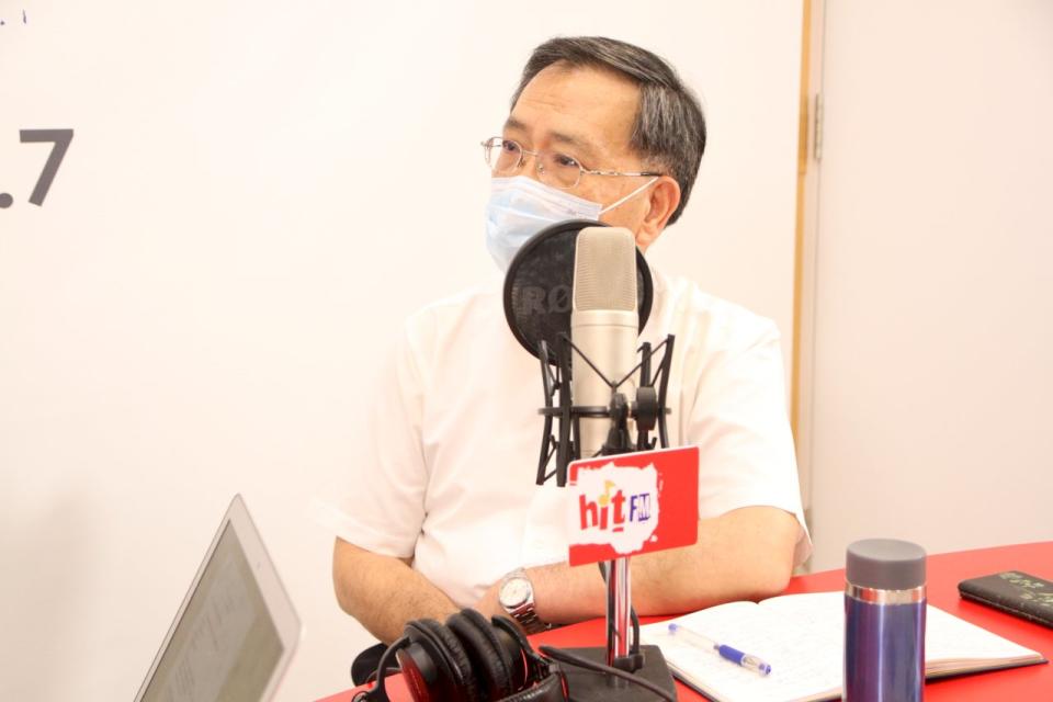 台北市副市長蔡炳坤說明北市疫苗施打規劃。(Hit Fm《羅友志嗆新聞》製作單位提供)