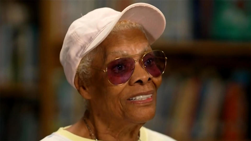 Singer Dionne Warwick, a 2023 Kennedy Center Honoree. / Credit: CBS News