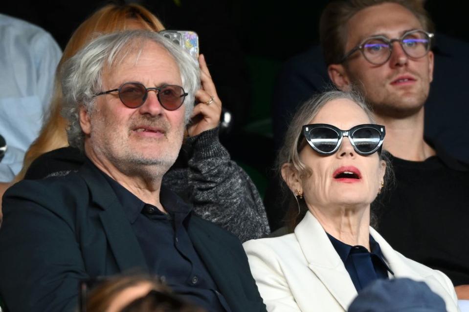 Elizabeth McGovern and Simon Curtis at Wimbledon 2023