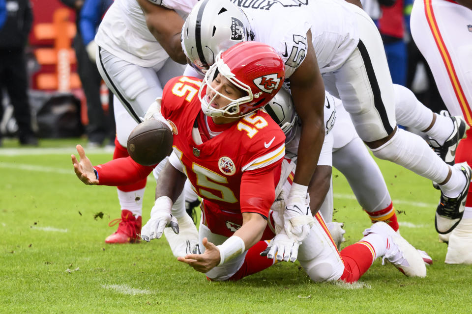 Kansas City Chiefs quarterback Patrick Mahomes (15) had another quiet day in another loss. (AP Photo/Reed Hoffmann)