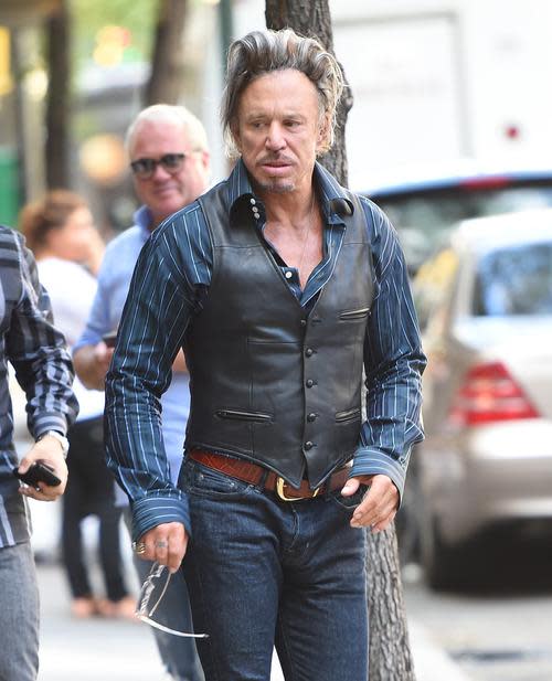 mickey rourke girlfriend 2022