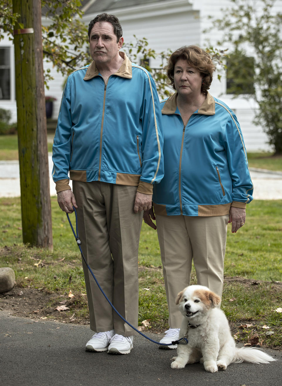 Richard Kind as Mitch, Margo Martindale as Mo/Maureen in episode 101 of The Watcher. (ERIC LIEBOWITZ / Netflix)