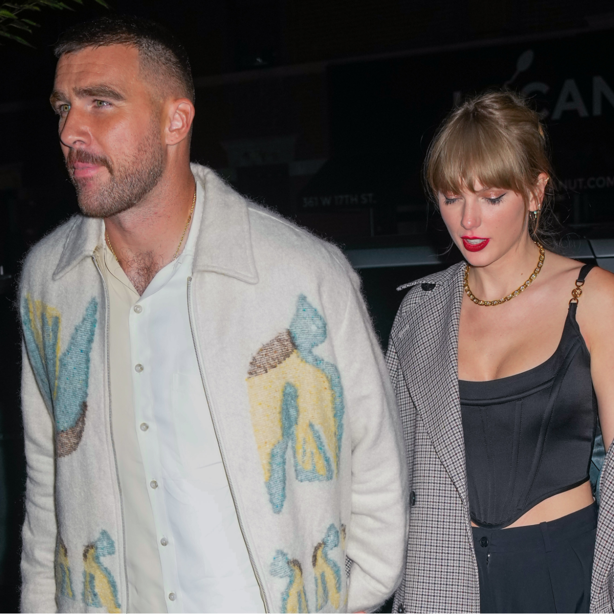  Taylor Swift and Travis Kelce. 