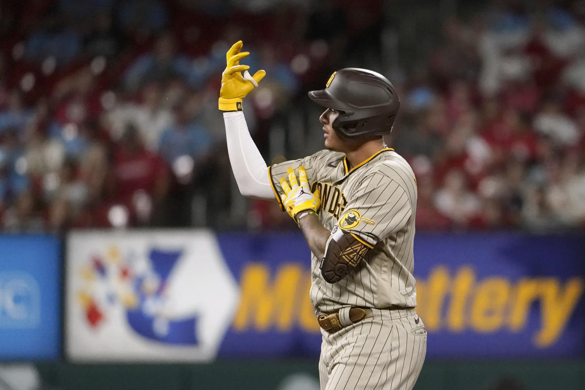 Fernando Tatis Jr. gets one of Padres' two hits in 9-0 loss to