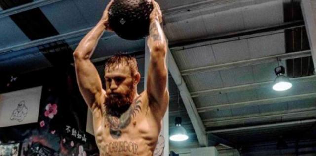 UFC Fighter Conor McGregor's Workout