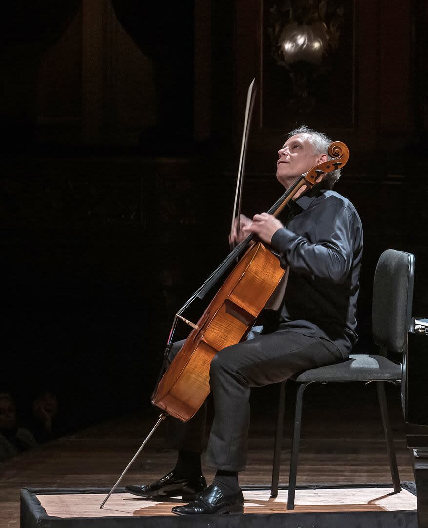 Pieter Wispelwey, en un momento sublime durante el concierto del 7 de octubre pasado