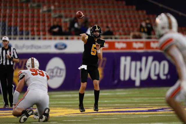 Iowa State's Matt Campbell adds another central Iowa quarterback to the  roster