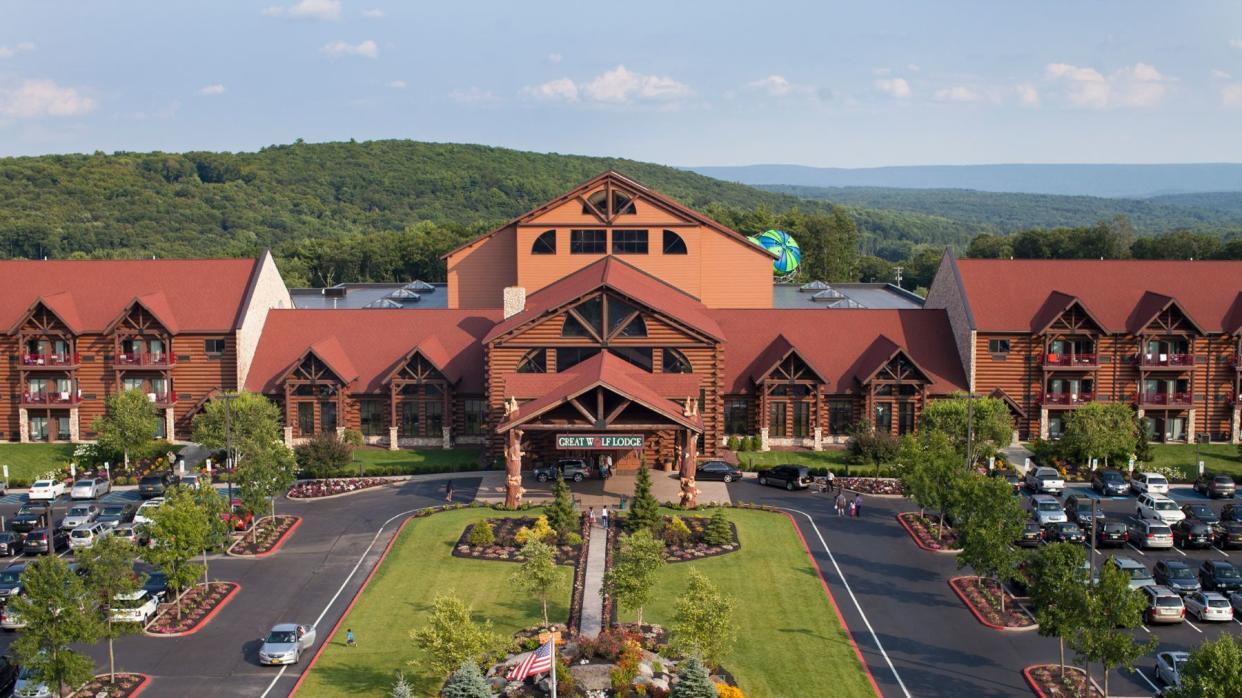 Exterior view of Great Wolf Lodge