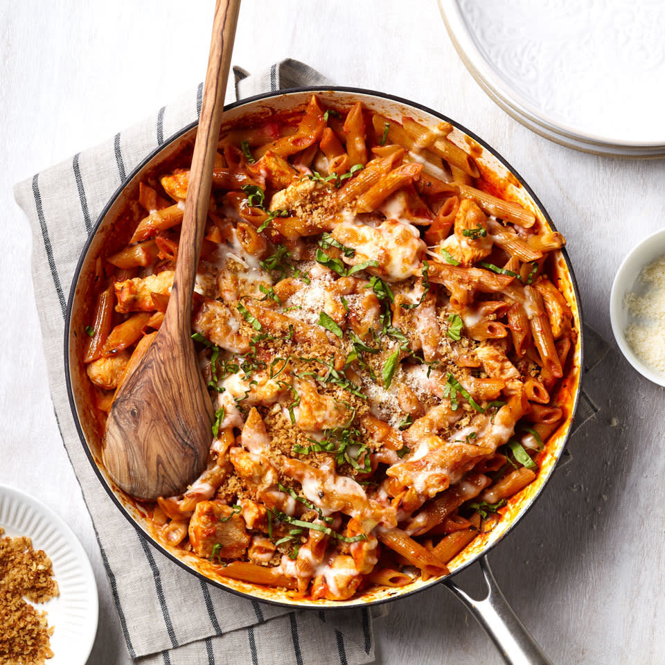 One-Pan Chicken Parmesan Pasta