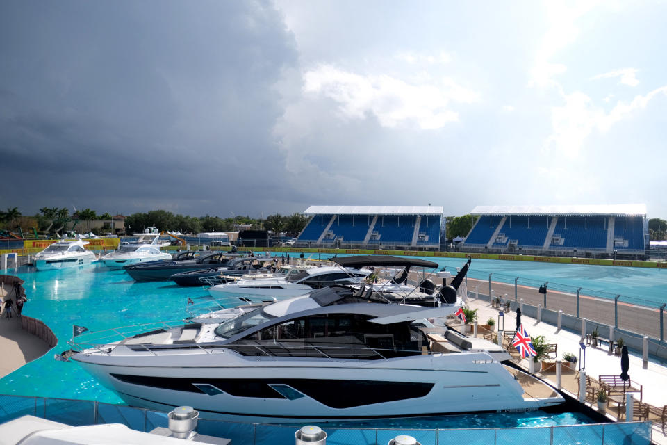 Formula One F1 - Miami Grand Prix - Preview - Miami International Autodrome, Miami, États-Unis - 4 mai 2022 Une vue générale d'une réplique de la marina de Miami est vue avant le Grand Prix de Miami REUTERS/Ricardo Arduengo