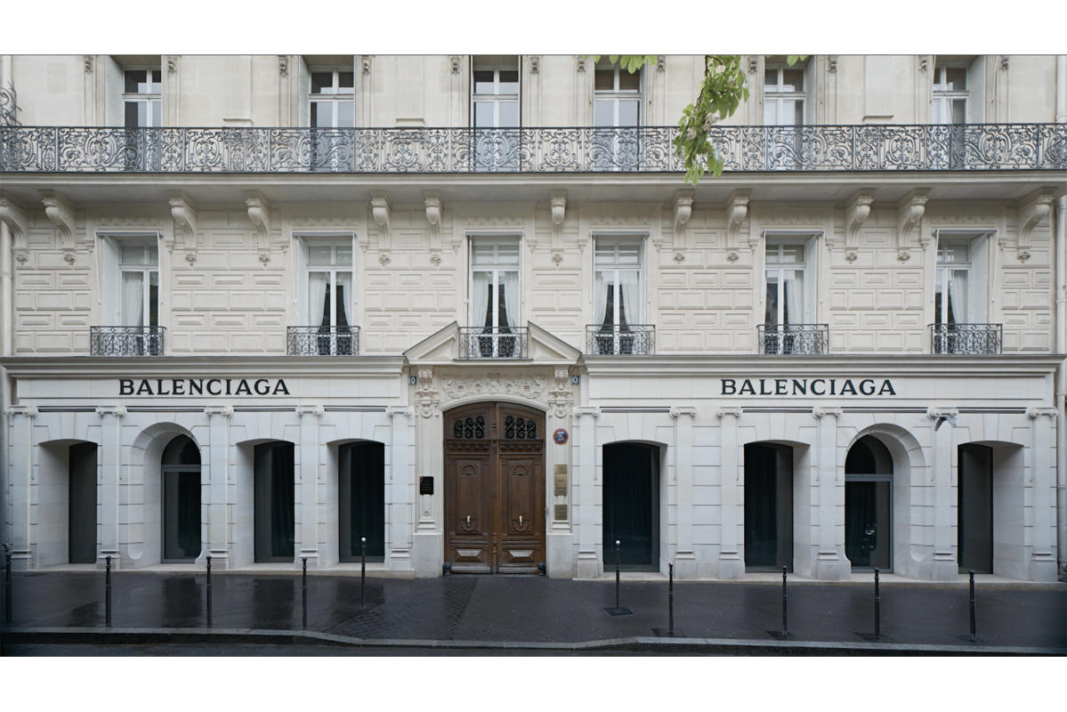 Balenciaga Restores Founder's Salon for Debut Haute Couture Show – WWD