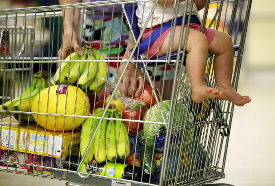 Meistens kaufen wir mehr als wir brauchen. Doch warum ist das so? Dafür gibt es ganz bestimmte Gründe. (Bild: Getty Images)