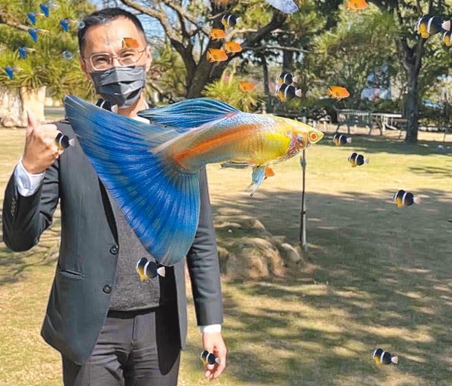 皇穹陵紀念花園，推出AR虛擬實境體驗。（廖志晃攝）