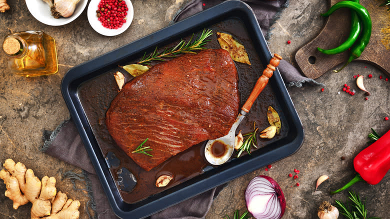 marinated skirt steak in sauce