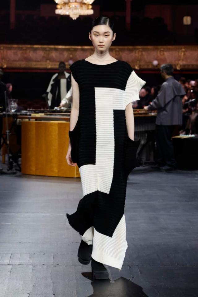 Issey Miyake FW23 Proves It's Chic to Be Square