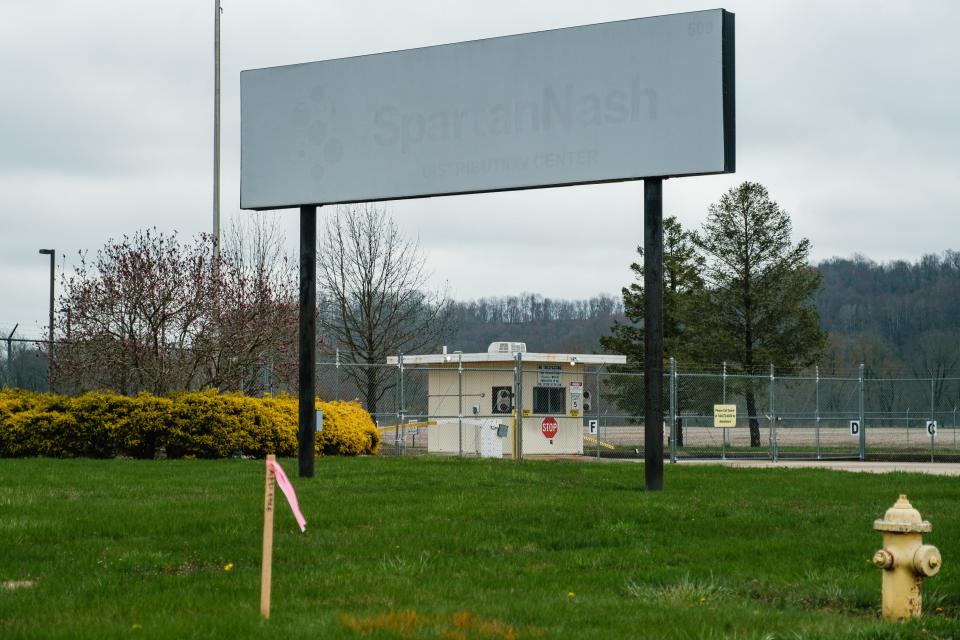 Vienna Beef Ltd. plans to produce pickles in the former SpartanNash building at 500 Enterprise Drive in the Newcomerstown Industrial Park, according to a Monday press release from Gov. Mike DeWine's office.