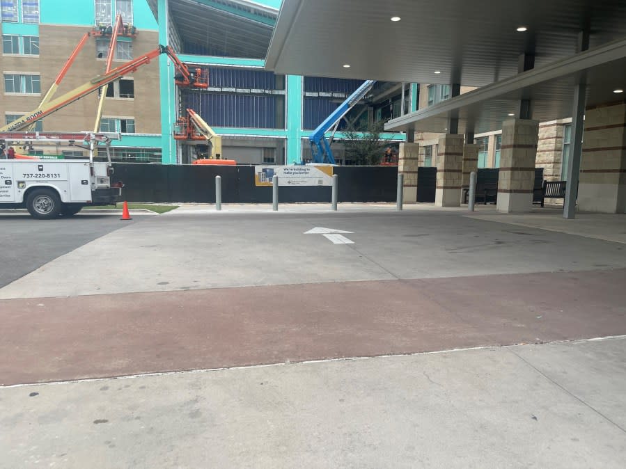 Baylor Scott & White Medical Center-Round Rock does use bollards in front of a construction area adjacent to its entrance (Courtesy Howry, Breen & Herman)