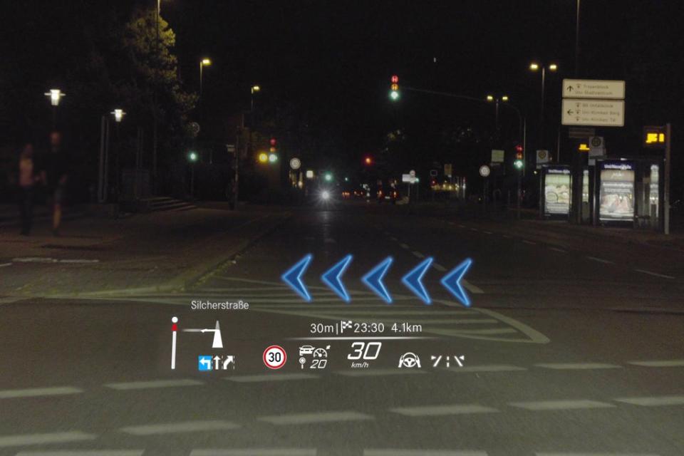 The Heads Up Display inside the windscreen (Handout)