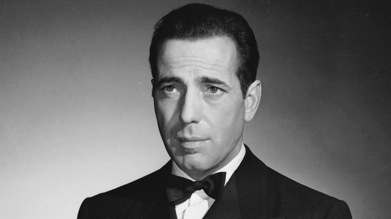 Humphrey Bogart in suit with cigar