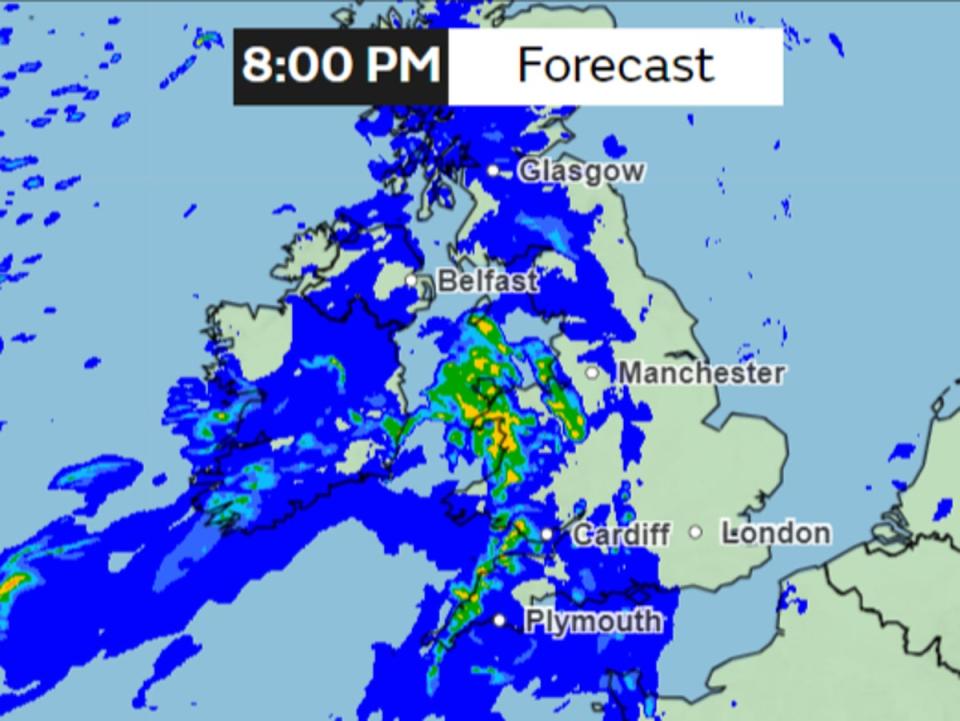 By 8pm, rainfall can get heavier in Wales, with up 8mm per hour expected in regions in yellow, and around 4mm per hour in  regions in green (Met Office)