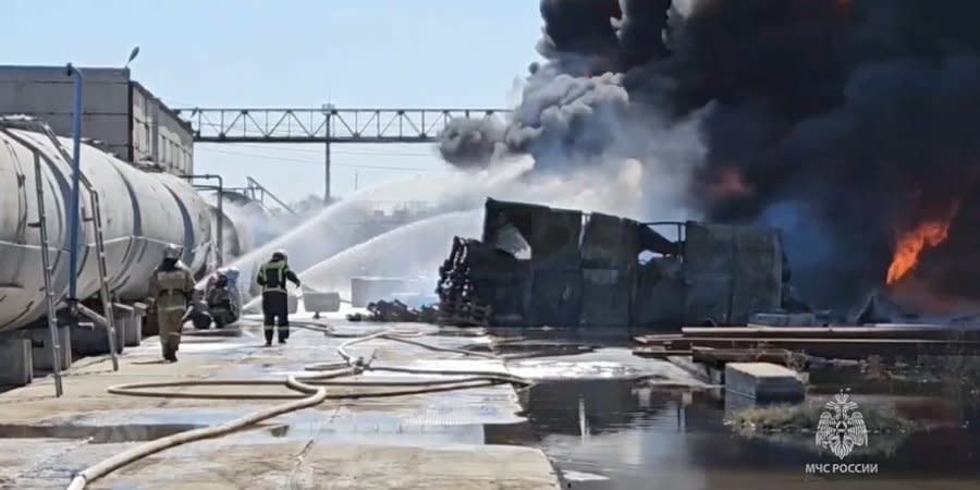 A fire broke out at an oil depot in Omsk on April 25