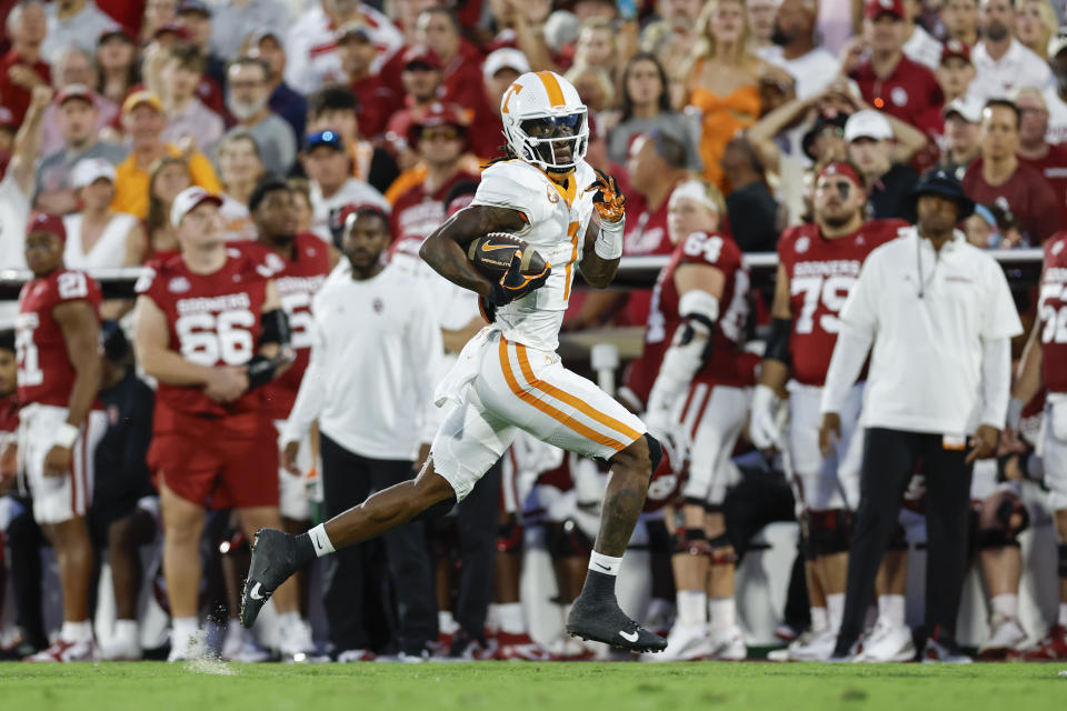 Tennessee wide receiver Dont'e Thornton Jr. runs for a touchdown against Oklahoma during the first half of an NCAA college football game, Saturday, Sept. 21, 2024, in Norman, Okla. (AP Photo/Alonzo Adams)