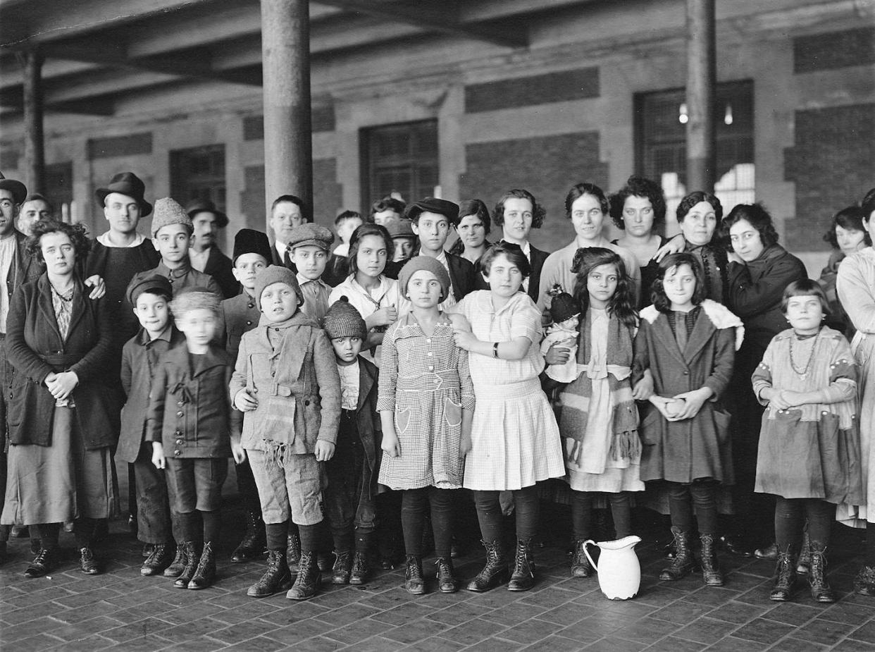 Immigrant children at Ellis Island in New York, 1908. <a href="https://commons.wikimedia.org/wiki/File:Immigrant-children-ellis-island.jpg" rel="nofollow noopener" target="_blank" data-ylk="slk:National Archives/Wikimedia Commons;elm:context_link;itc:0;sec:content-canvas" class="link ">National Archives/Wikimedia Commons</a>