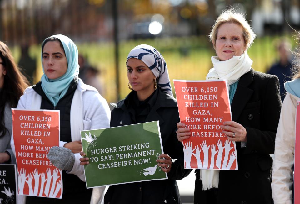 Cynthia Nixon, right, will undergo a hunger strike to demand for a ceasefire in Gaza.