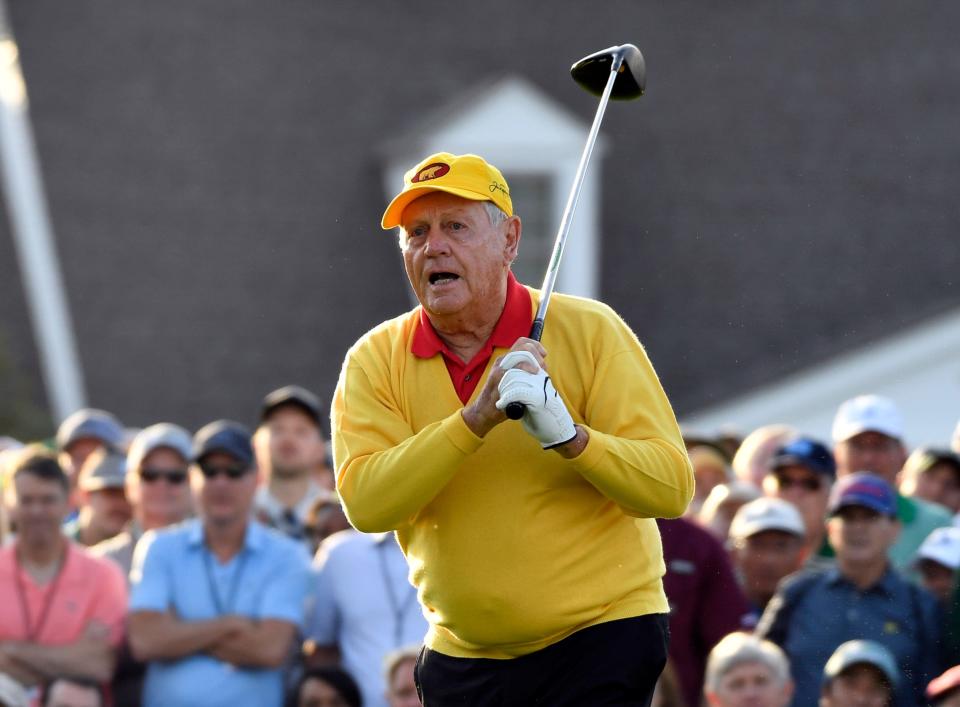Jack Nicklaus hits his ceremonial tee shot on the first hole during the first round of 2019 Masters.
