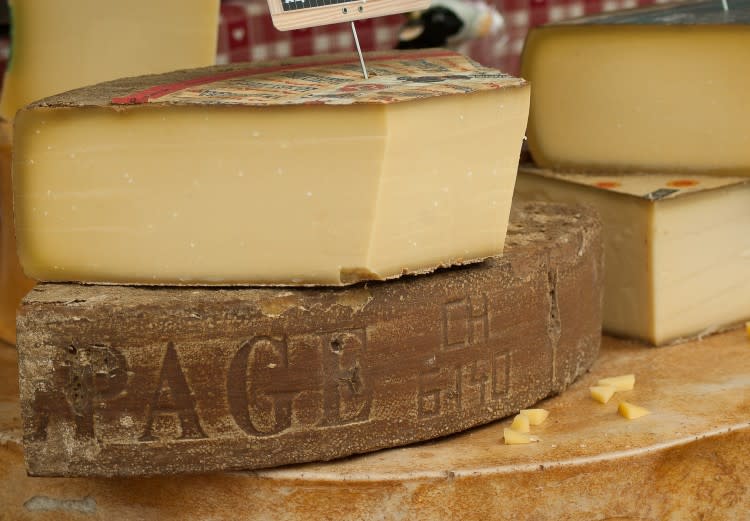 12 Countries That Produce the Best Cheese in the World