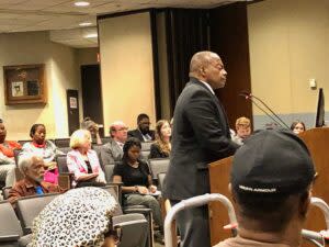  Thomas Warren, Omaha Mayor Jean Stothert’s chief of staff, is asked a question by Councilwoman Juanita Johnson. He is one of the nine people the mayor picked to be on the Inland Port Authority board. (Cindy Gonzalez/Nebraska Examiner)