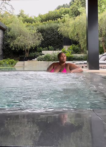 Lizzo Serves 'Main Character Moment' Vibes in Makeup-Free Bikini Video:  Watch