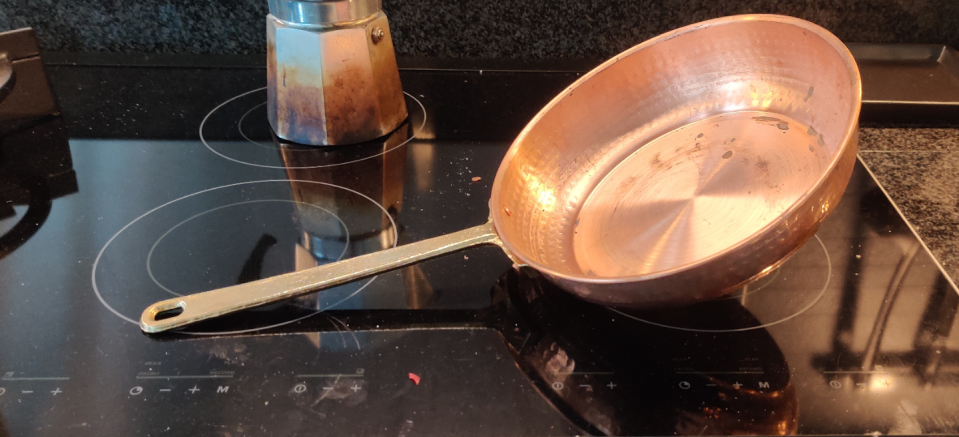 the pan tipped over on the stove