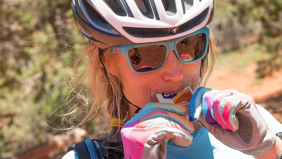 15 products to make training for a race easier: Energy gels