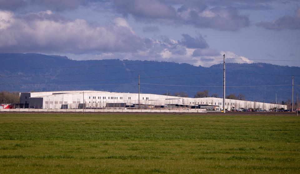 The Oregon State Hospital Junction City campus provides psychiatric treatment for patients from across the state at its location off Highway 99 near Junction City.  