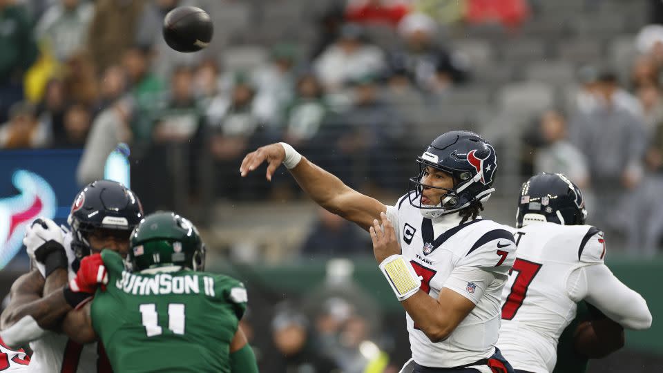 Stroud throws a pass in the first quarter against the New York Jets. - Sarah Stier/Getty Images