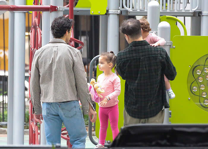Joe Jonas aprovecha el tiempo con sus hijas tras llegar a un acuerdo con Sophie Turner