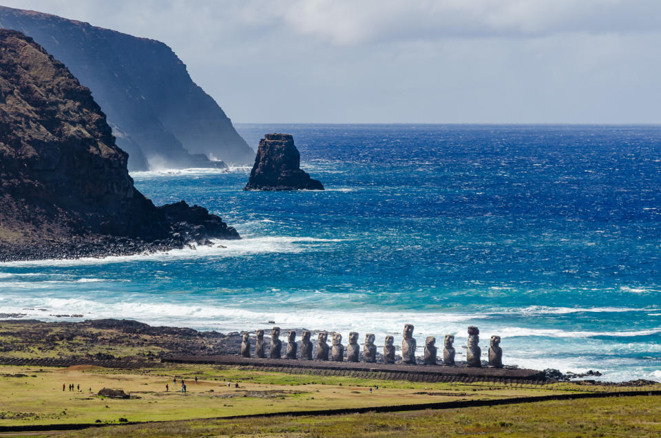 La historia, la cultura y los paisajes de Chile han seducido a los millonarios de todo el mundo, especialmente su famosa isla de Pascua (oficialmente Rapa Nui), que alberga varios complejos de lujo en los que disfrutar de la magia y la naturaleza de este lugar. (Foto: Getty Images).