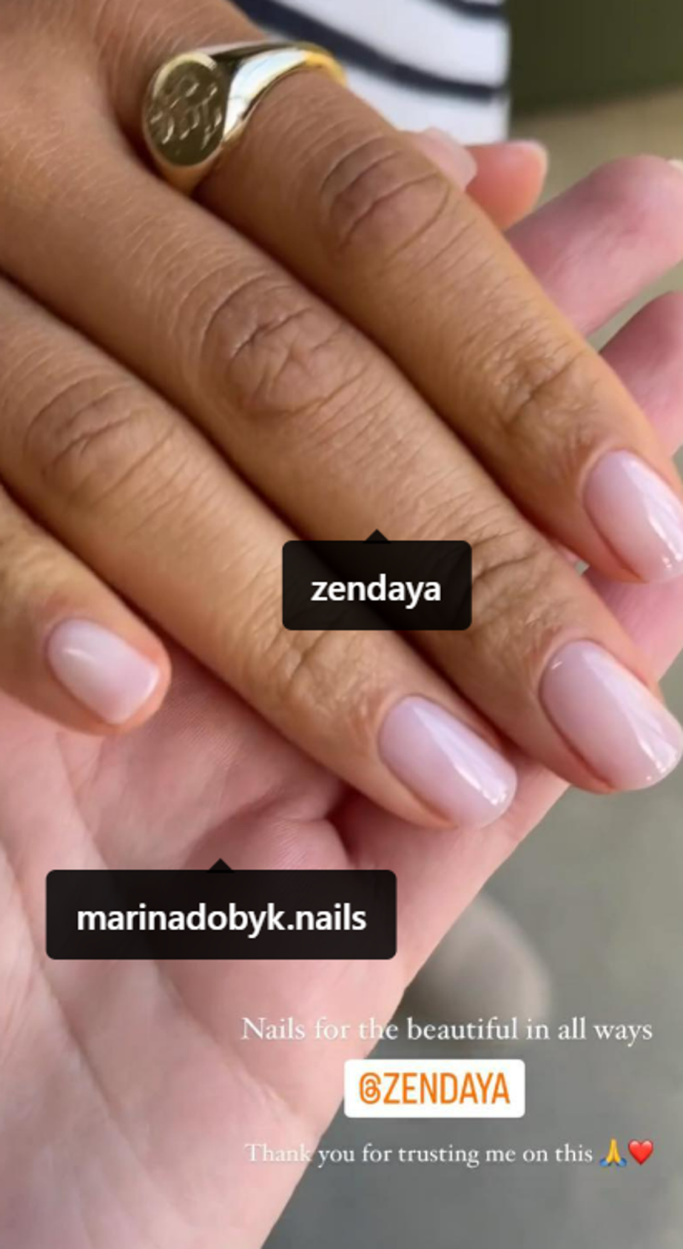 Zendaya's ring (Instagram / marinadobyk.nails)