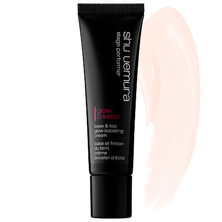 <p><b>Glow factor: Just back from vacation glow</b></p><p>If you’re looking for a glowing complexion that doesn’t look like you tried too hard, layer this liquid under your foundation or BB cream. It will give your skin a healthy radiance. To further enhance this radiance, use your finger tips and tap some on over your foundation on the high points of your face that you’d like to emphasize, such as your cheeks, forehead and chin.</p>