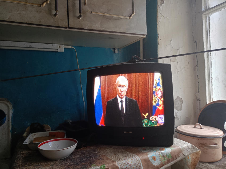 Russian President Vladimir Putin's appeal to the citizens of Russia, personnel of the Armed Forces of the Russian Federation and law enforcement officers in connection with the situation with PMC Wagner as shown on television in St. Petersburg on June 24.<span class="copyright">Artem Priakhin—SOPA Images/LightRocket/Getty Images</span>