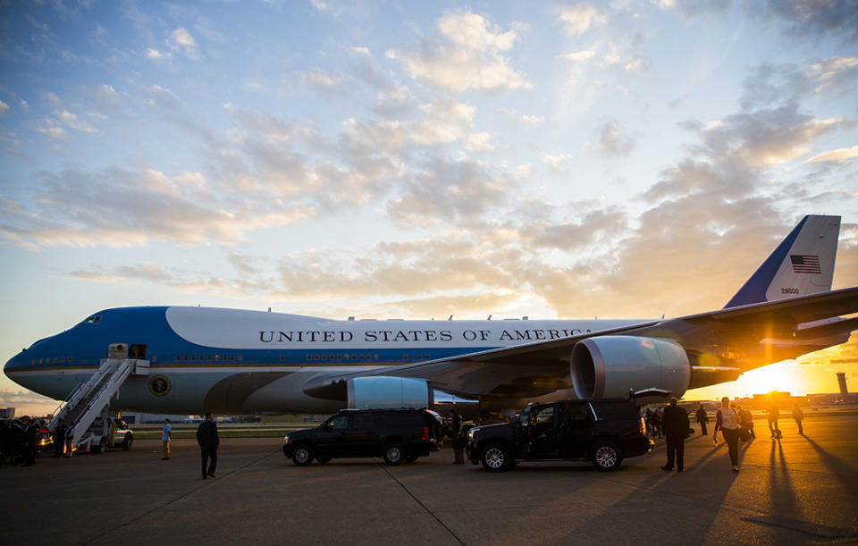 美國候任總統特朗普表示，應該取消空軍一號的新飛機訂單，以減少政府開支。圖為現役空軍一號。