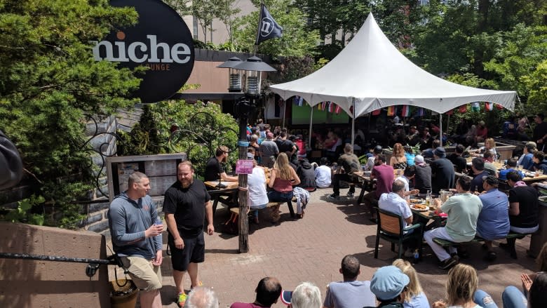 World Cup fans jam Argyle Street to watch France defeat Croatia 4-2